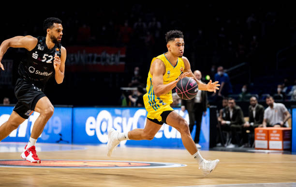 术布置中增 术布置中增